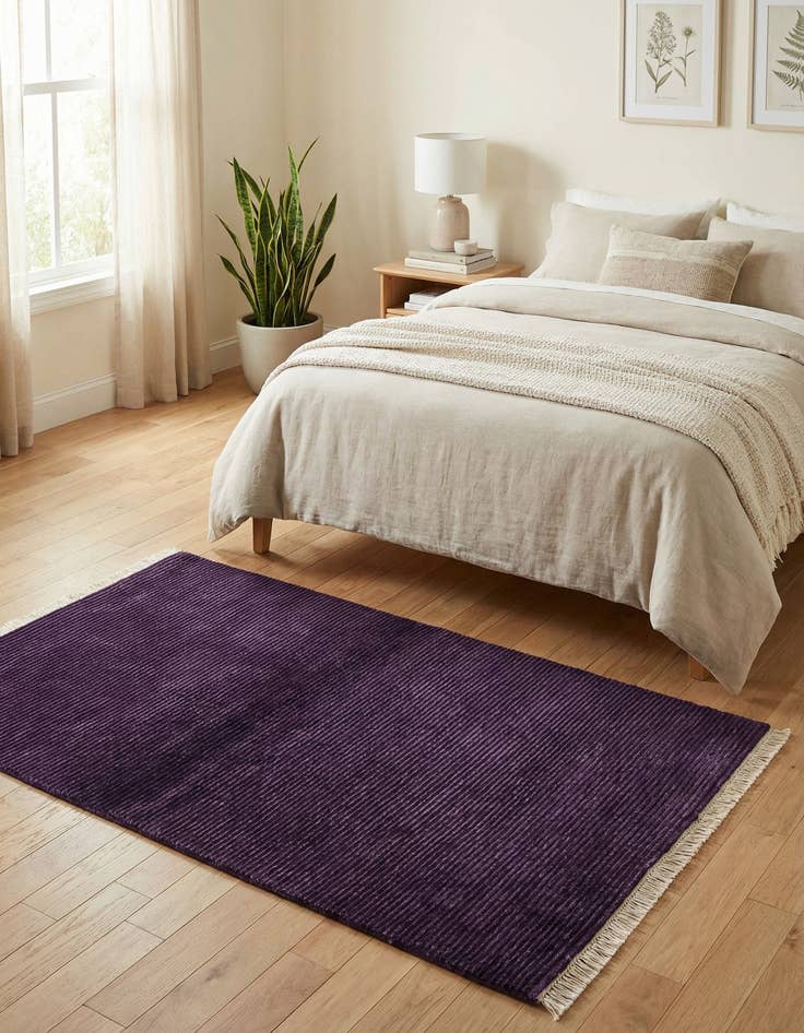 Detail image of 2' 7 x 4' 10  Hand Knotted Darya Wool Rug