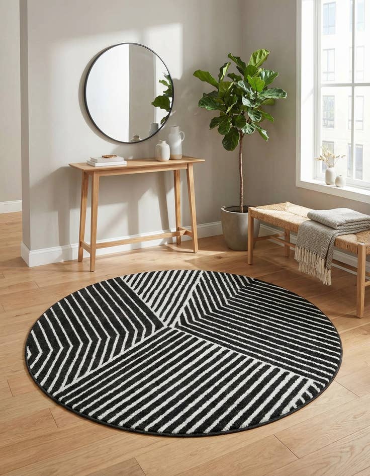 Detail image of 5' x 5' Oslo Round Rug