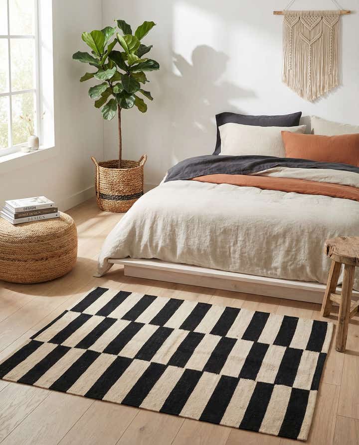 2' 8 x 3' 10 Hand Woven Kilim Modern Wool Rug