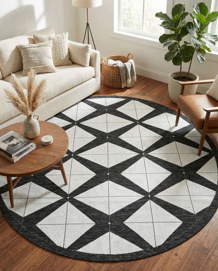 7' 10 x 7' 10 Easy-Clean Modern Indoor / Outdoor Round Rug