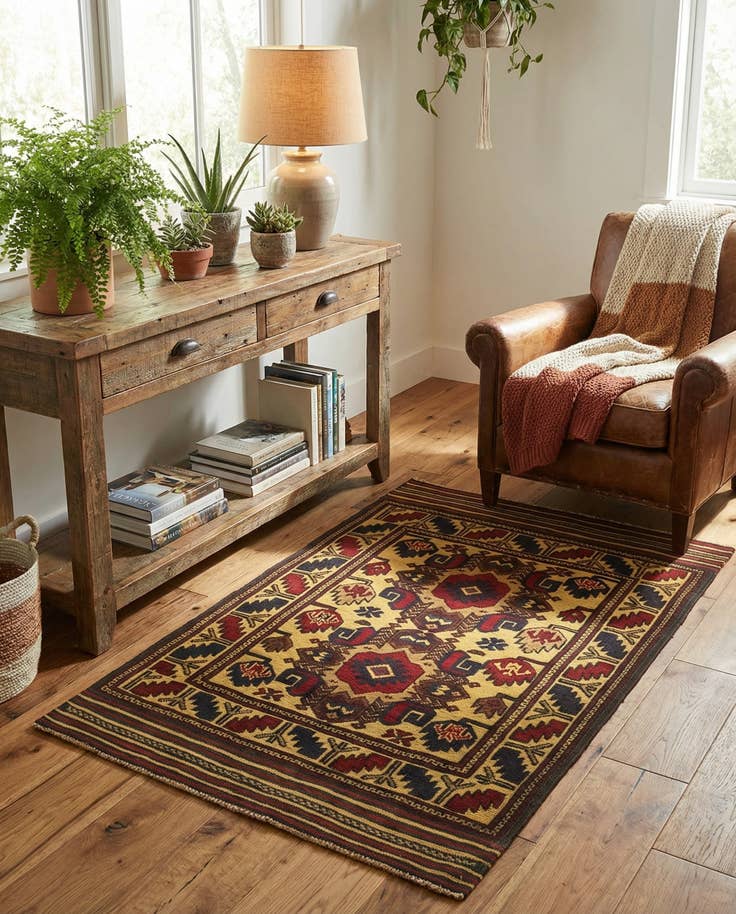 Detail image of 3' x 4' 10 Hand Knotted Sumak Wool Rug