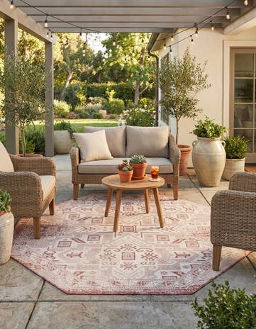 7' 10 x 7' 10 Easy-Clean Aztec Indoor / Outdoor Octagon Rug