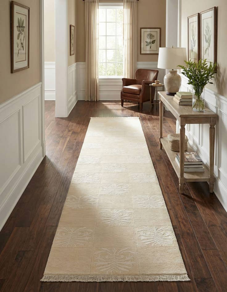 Detail image of 2' 7 x 13'  Hand Knotted Darya Wool Runner Rug