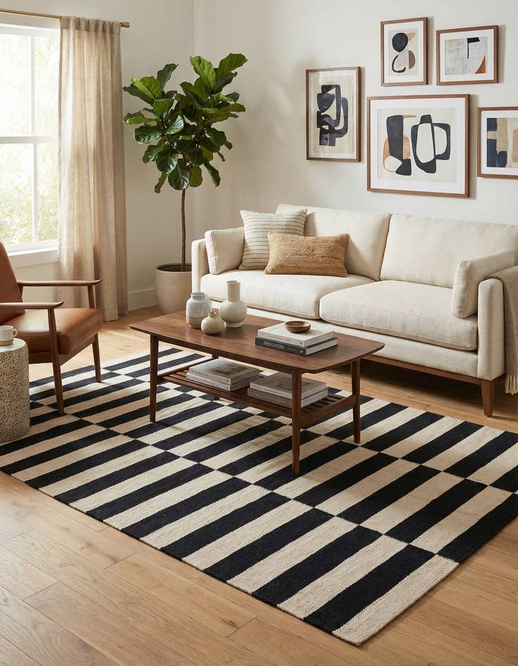 Detail image of 3' 4 x 4' 11  Hand Woven Kilim Modern Wool Rug