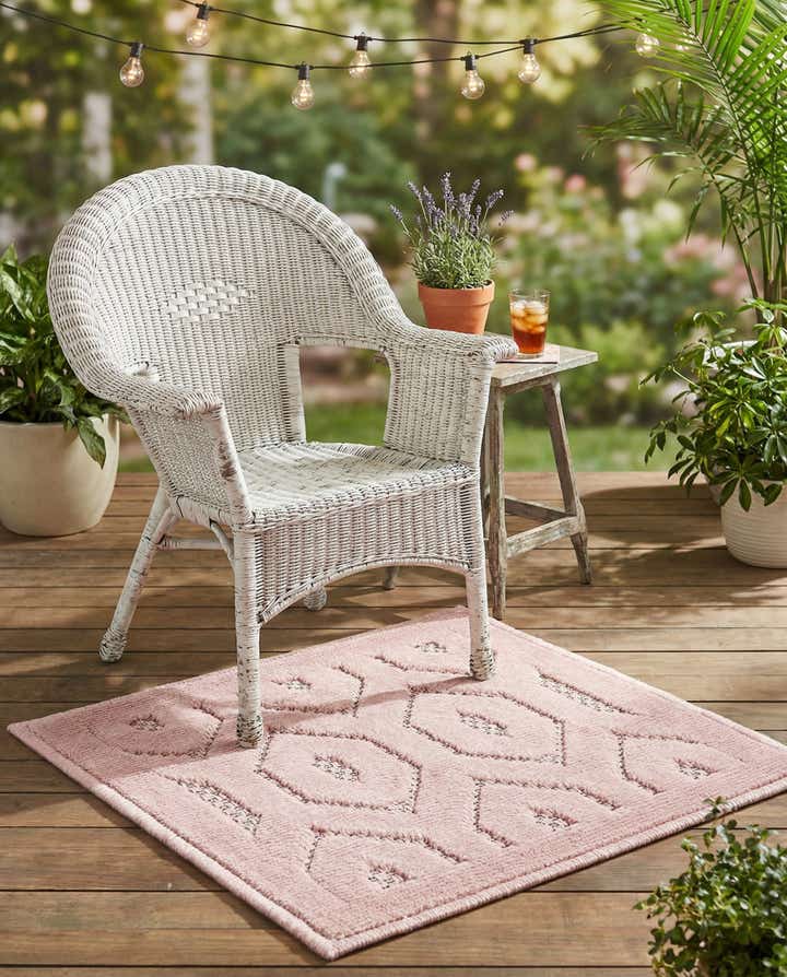 1' 4 x 1' 4 Easy-Clean Trellis Textured Indoor / Outdoor Sample Rug