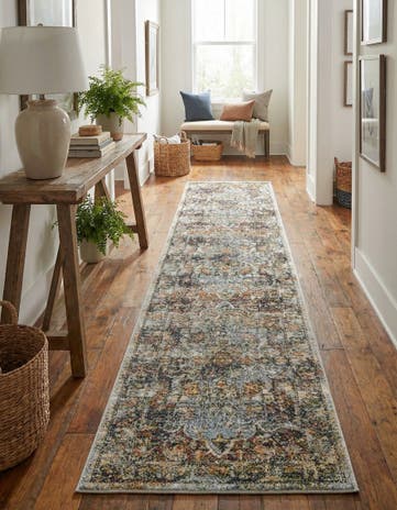 2' 7 x 12' Isabella Runner Rug