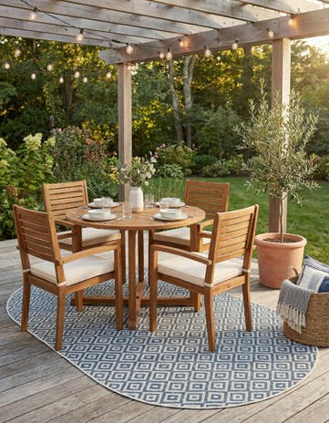 Blue Easy-Clean Jill Zarin Costa Rica Indoor / Outdoor Oval Rug