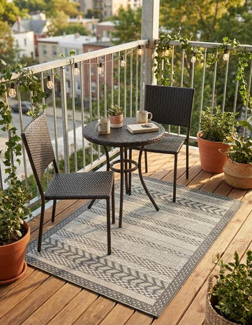 Gray Easy-Clean Border Indoor / Outdoor Rug