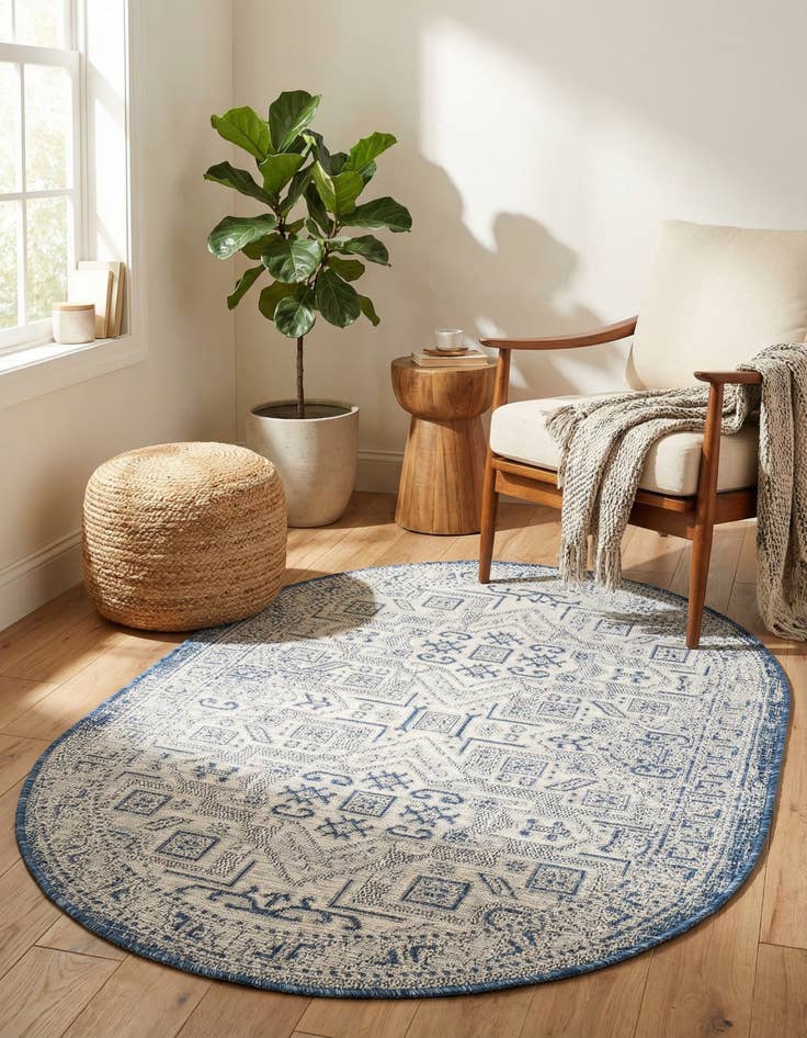 Detail image of 3' x 5' 3  Washable Aztec Indoor / Outdoor Oval Rug