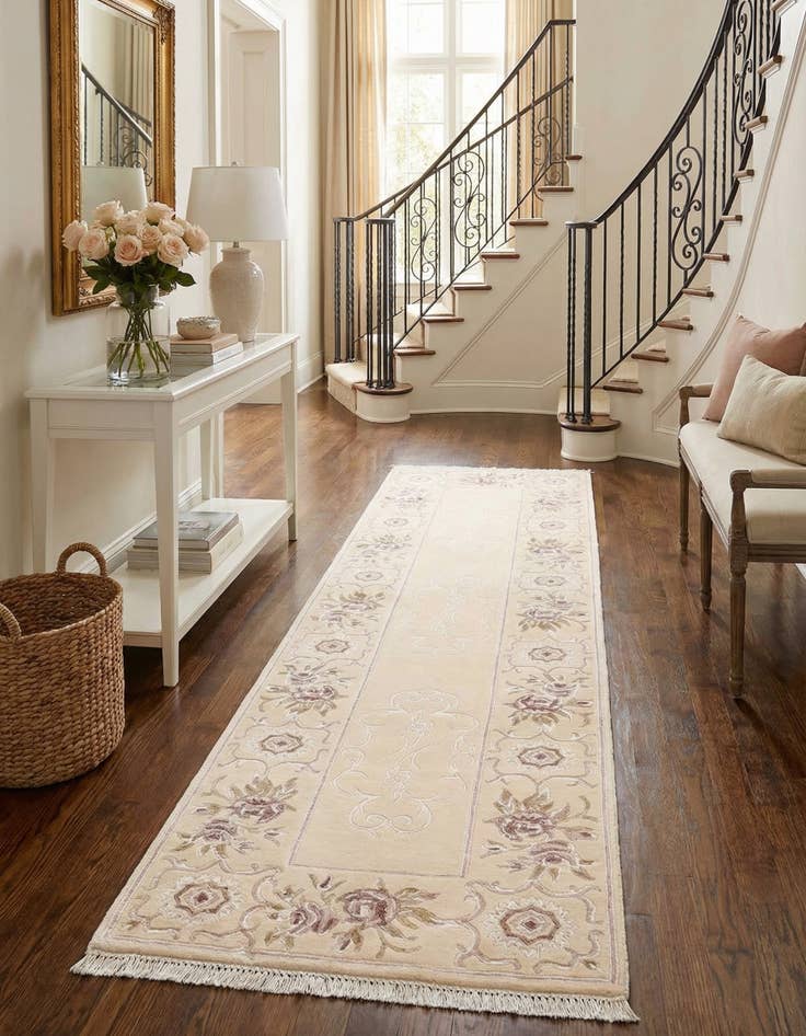 Detail image of 2' 7 x 9' 7  Hand Knotted Darya Wool Runner Rug