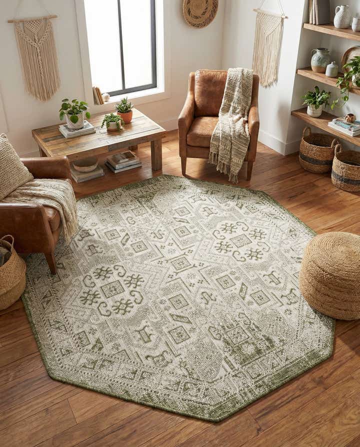 5' 3 x 5' 3 Easy-Clean Aztec Indoor / Outdoor Octagon Rug