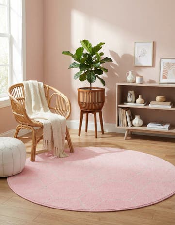 4' x 4' Lattice Frieze Round Rug