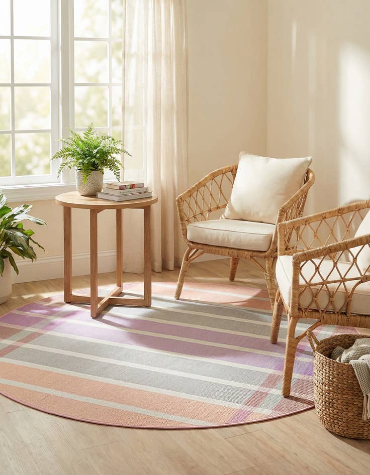 Detail image of  4' x 4'  Washable Ribbon Indoor / Outdoor Round Rug