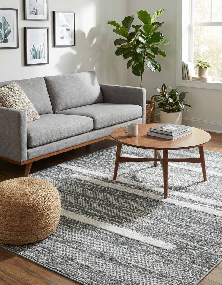 Detail image of 4' 5 x 6' Abbey Rug