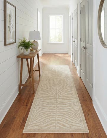 2' 7 x 10' Safari Runner Rug