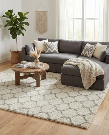  10' 8 x 14' Lattice Shag Rug