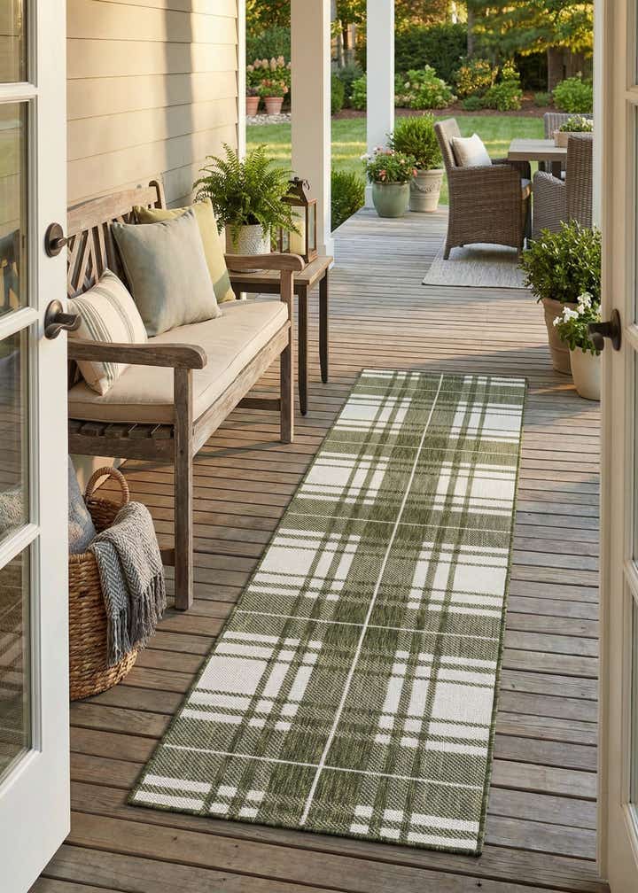 2' x 8' Easy-Clean Checkered Indoor / Outdoor Runner Rug