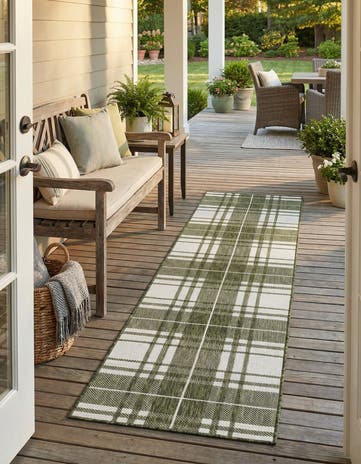 2' x 8' Easy-Clean Checkered Indoor / Outdoor Runner Rug