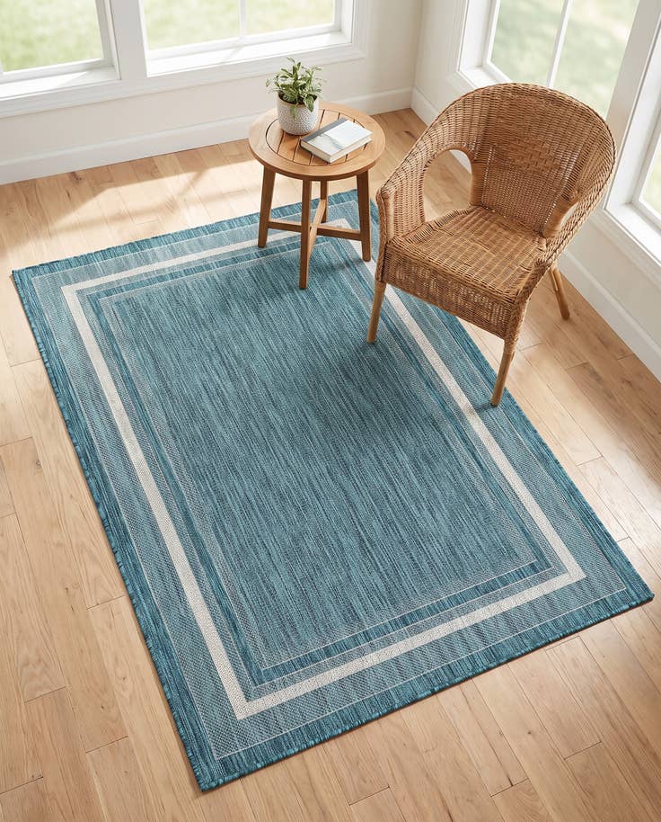 Detail image of 4' x 6' Easy-Clean Border Indoor / Outdoor Rug