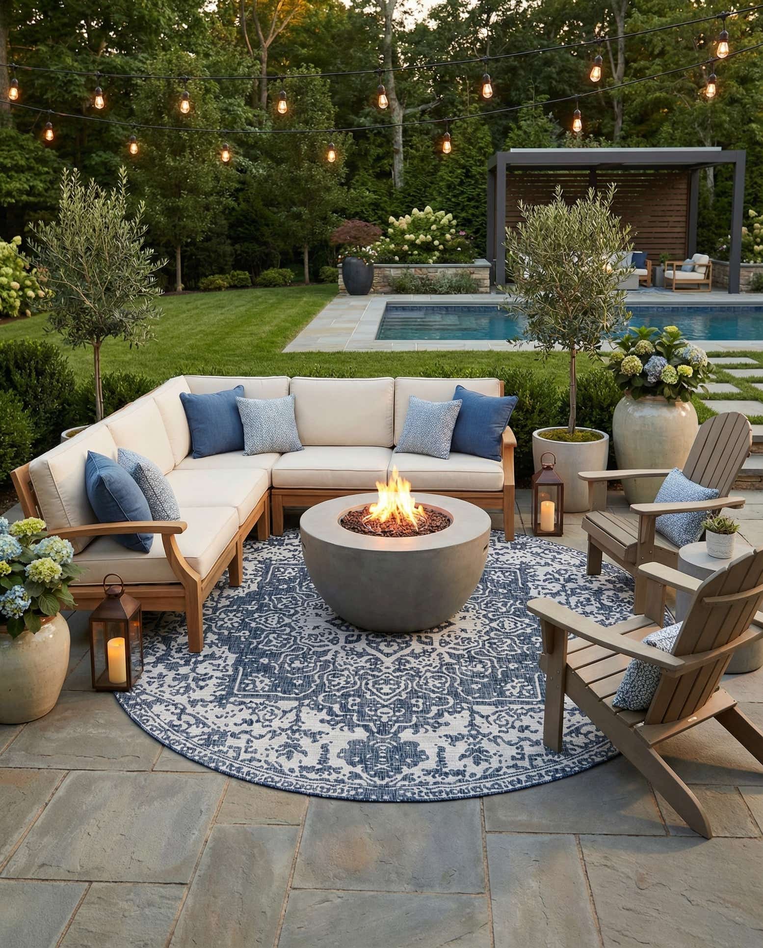 10' 8 x 10' 8 Easy-Clean Jill Zarin Dubai Indoor / Outdoor Round Rug