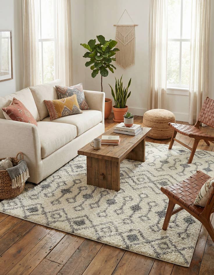 Detail image of 7' 10 x 7' 10 Moroccan Trellis Shag Square Rug