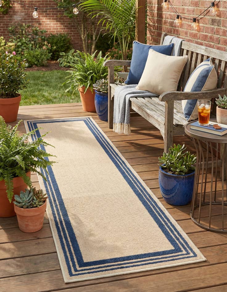 Detail image of 2' x 8' Easy-Clean Aruba Indoor / Outdoor Runner Rug