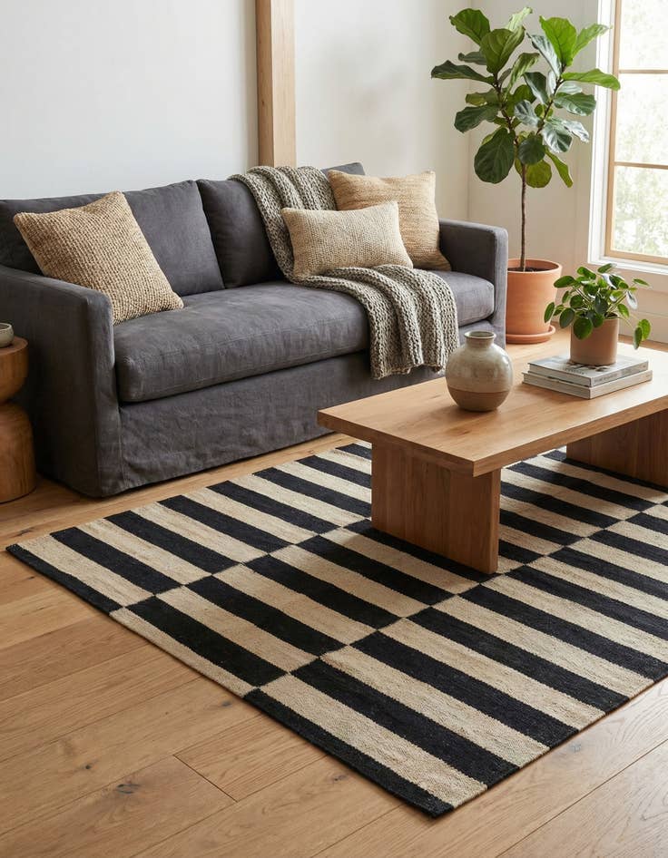 Detail image of 3' 4 x 4' 9  Hand Woven Kilim Modern Wool Rug