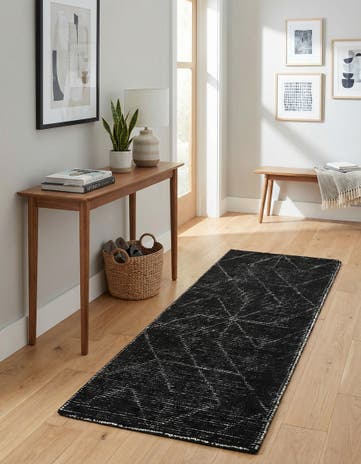 2' x 5' 1 WoolCraft Geometric Runner Rug