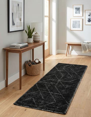 2' x 5' 1 WoolCraft Geometric Runner Rug