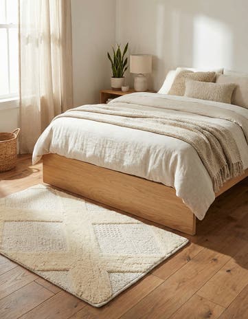 2' x 3' 1 Hand Woven Lattice Wool Rug