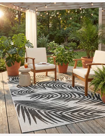 Charcoal Ivory Easy-Clean Botanical Indoor / Outdoor Rug