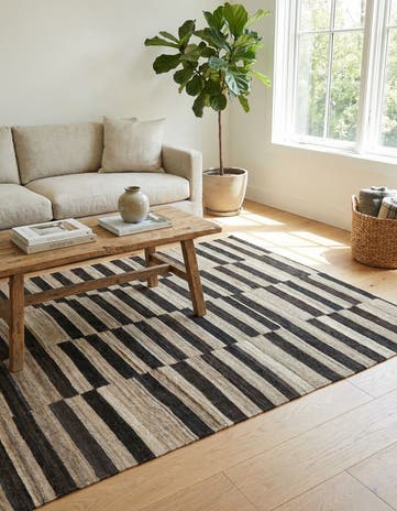 4' 3 x 5' 10 Hand Woven Kilim Modern Wool Rug