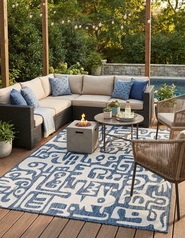 6' x 9' Easy-Clean Modern Indoor / Outdoor Rug