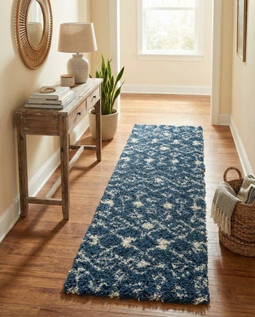  2' x 7' Moroccan Trellis Shag Runner Rug