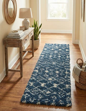 2' x 7' Moroccan Trellis Shag Runner Rug