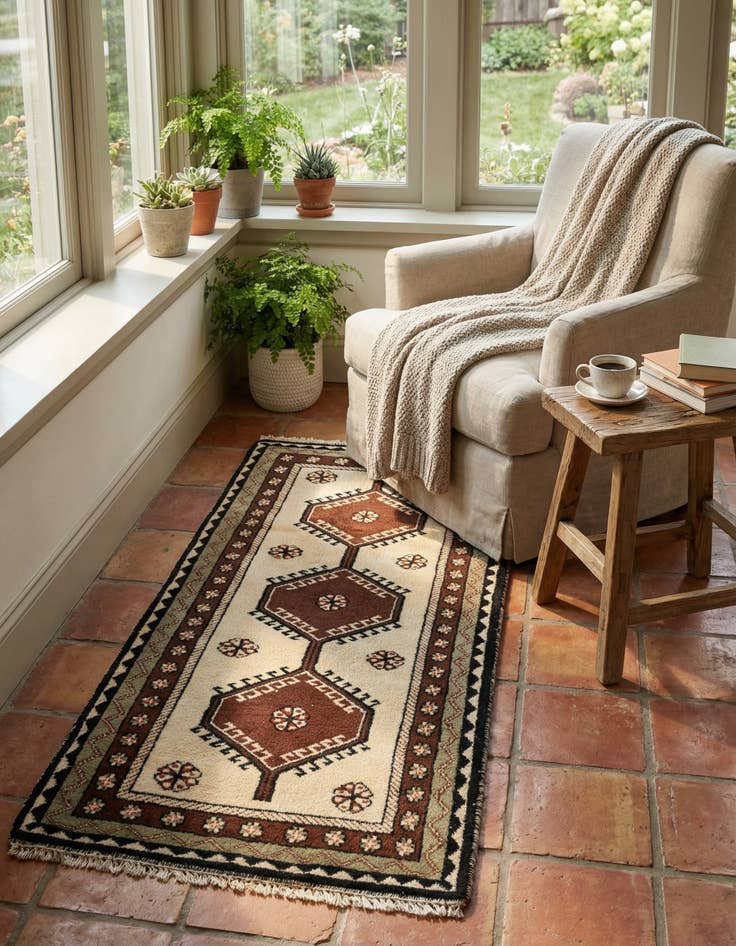 Detail image of  3' 1 x 5' 11  Hand Knotted Hamedan Wool Runner Rug