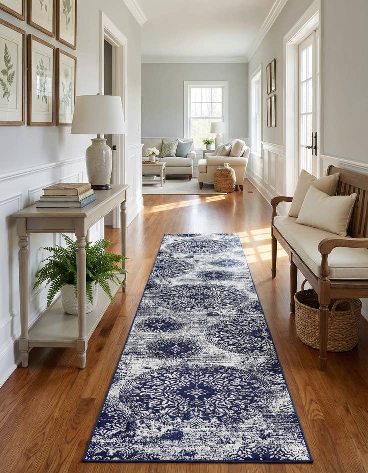 Detail image of 3' 3 x 16' 5 Monaco Runner Rug