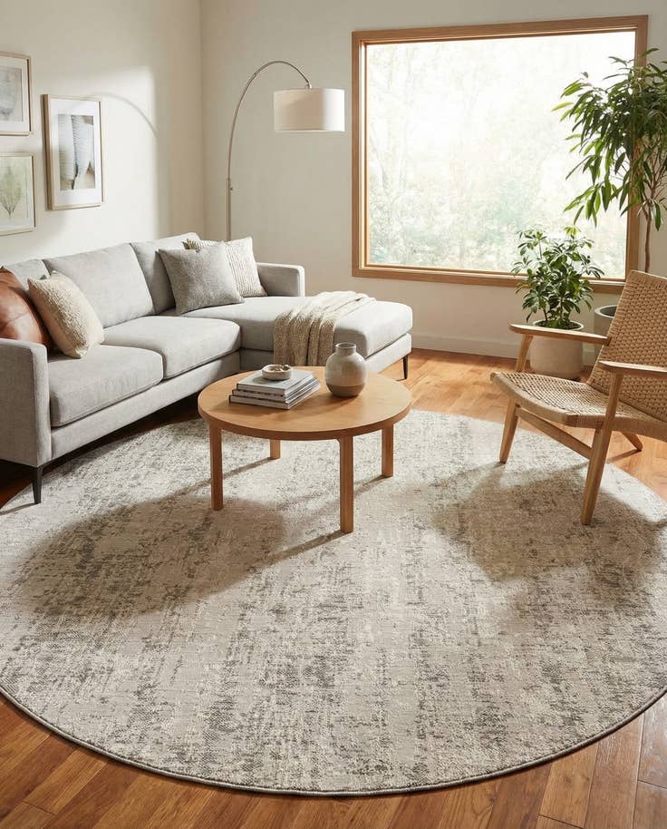 Detail image of 7' 10 x 7' 10 Easy-Clean Modern Indoor / Outdoor Round Rug