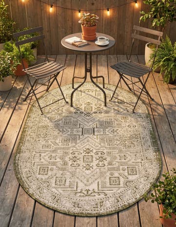 3' x 5' 3 Easy-Clean Aztec Indoor / Outdoor Oval Rug