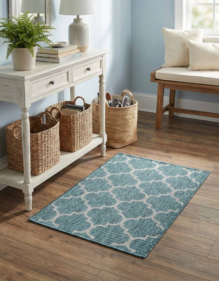 Detail image of  2' x 3'  Washable Lattice Indoor / Outdoor Rug