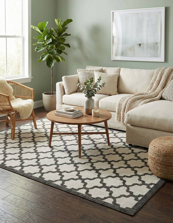 Detail image of 6' x 9'  Washable Trellis Indoor / Outdoor Rug