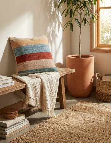 1' 6 x 1' 6 Hand Woven Pillow Wool Square Rug