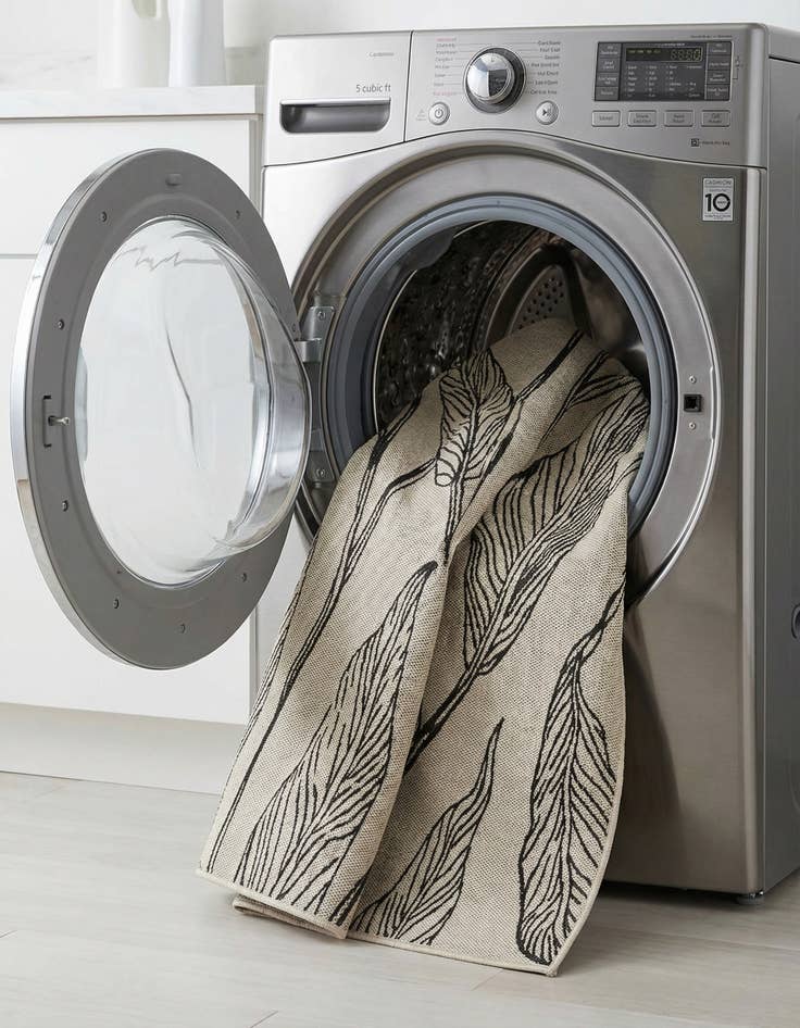 Detail image of 5' 3 x 8'  Washable Botanical Indoor / Outdoor Rug