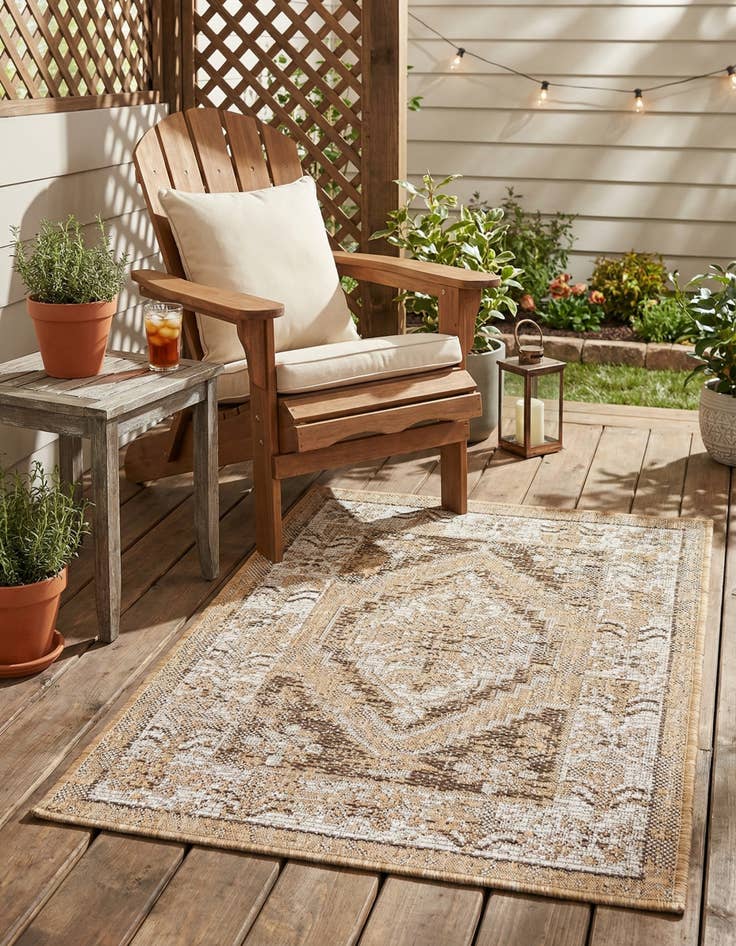 Detail image of 2' x 3'  Washable Traditional Indoor / Outdoor Rug