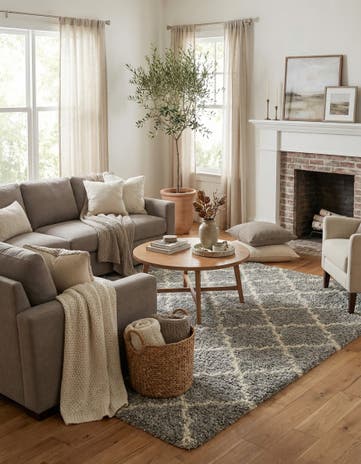 Gray Lattice Shag Square Rug