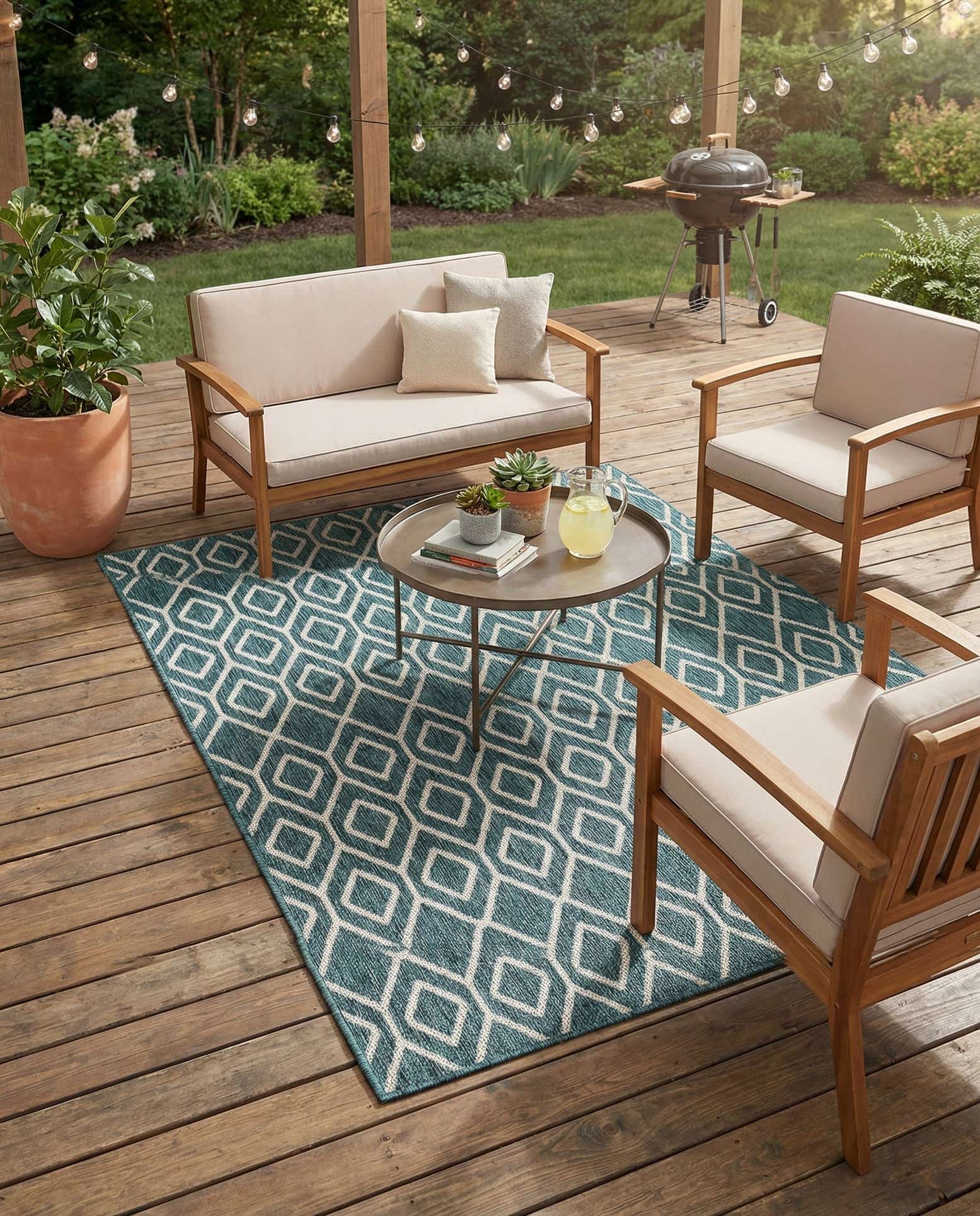 4' x 6' Easy-Clean Jill Zarin Turks and Caicos Indoor / Outdoor Rug