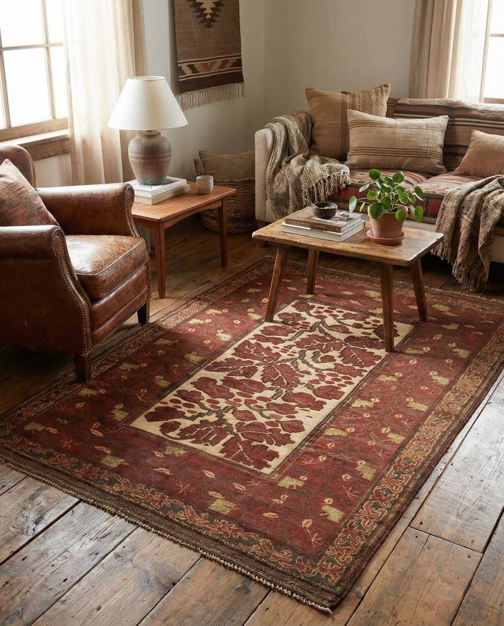 Detail image of 4' x 5' 9 Hand Knotted Sumak Wool Rug