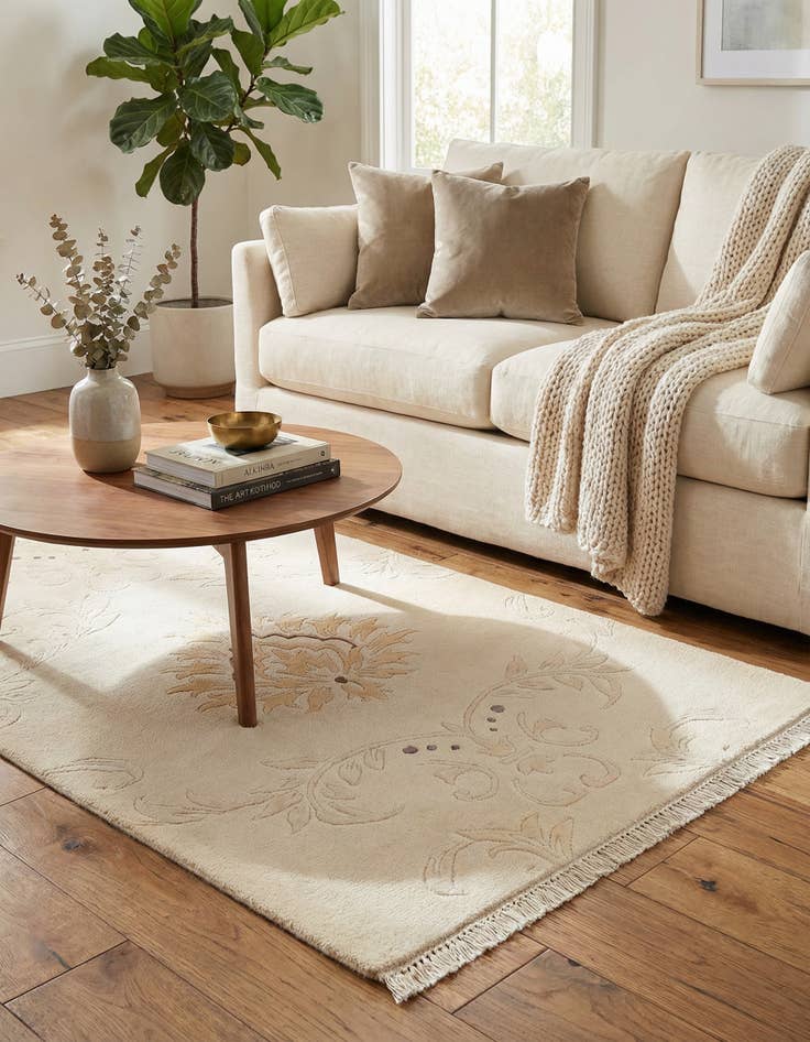 Detail image of 2' 7 x 4' 10  Hand Knotted Darya Rug