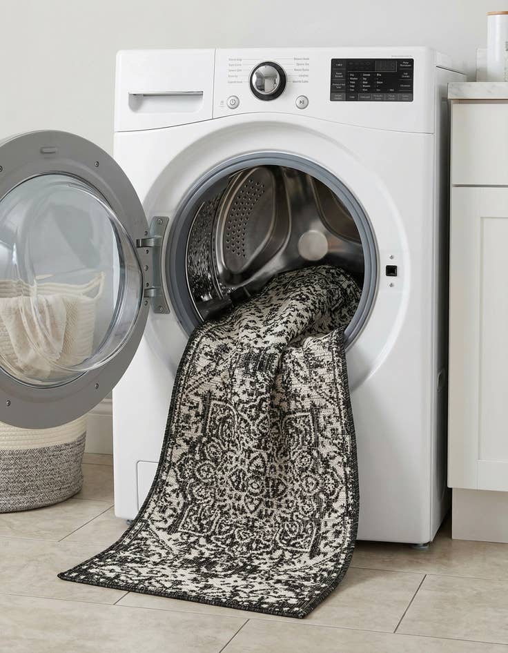 Detail image of 2' x 8'  Washable Jill Zarin Dubai Indoor / Outdoor Runner Rug