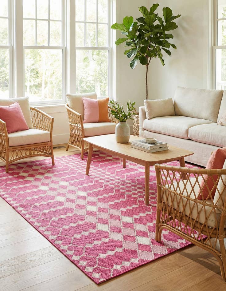 Detail image of  9' x 12'  Washable Lattice Indoor / Outdoor Rug